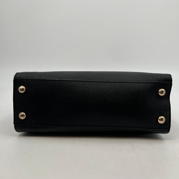 Michael Kors Black Chain Strap Shoulder Bag | Gold Hardware - Picture 6 of 10